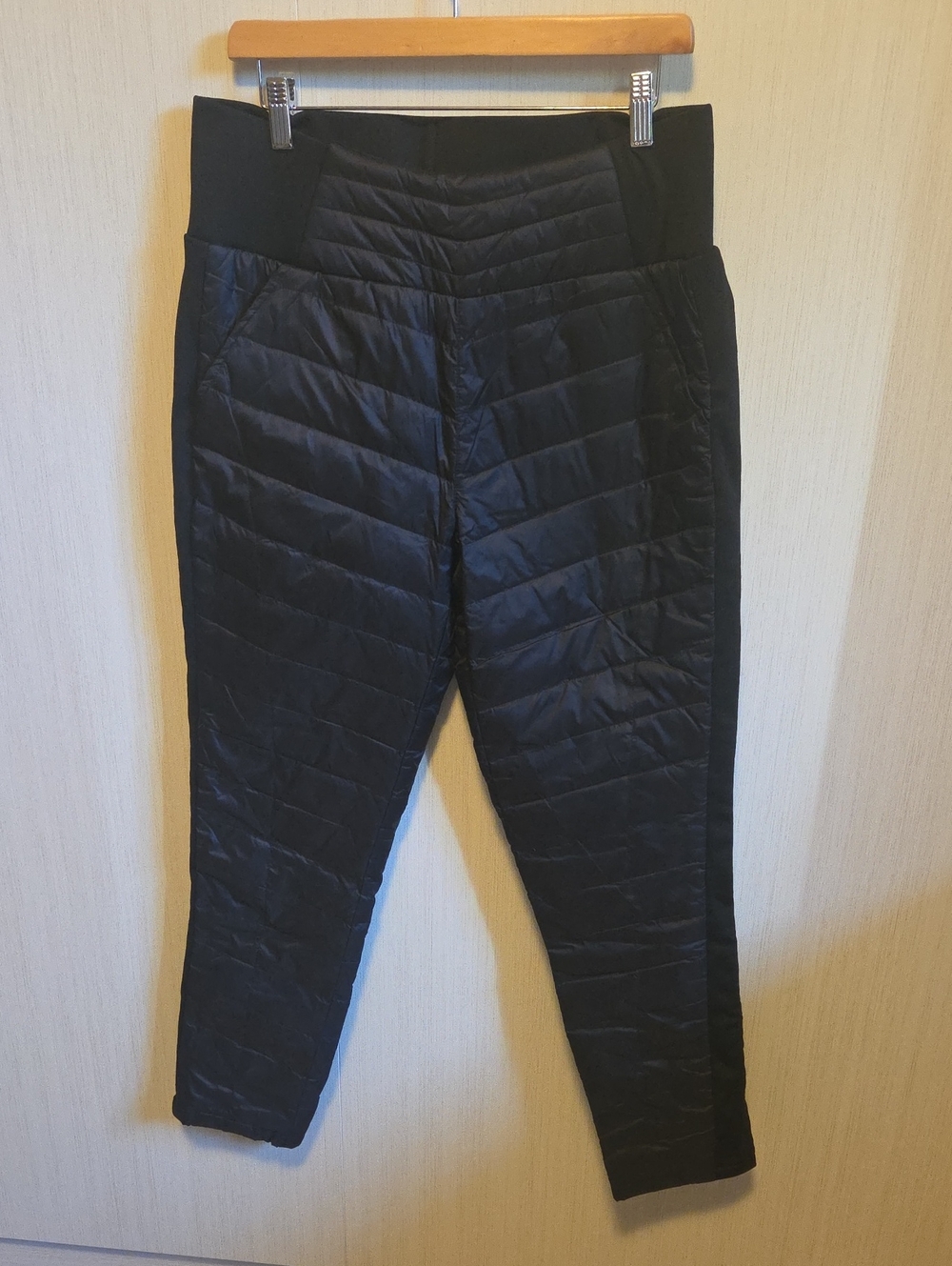 Womens Black Quilted Stretch Waist Pants